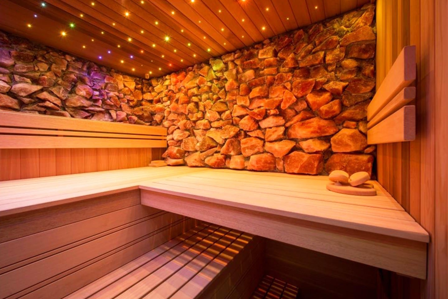 Installation Sauna privée à Genève par Label Piscine